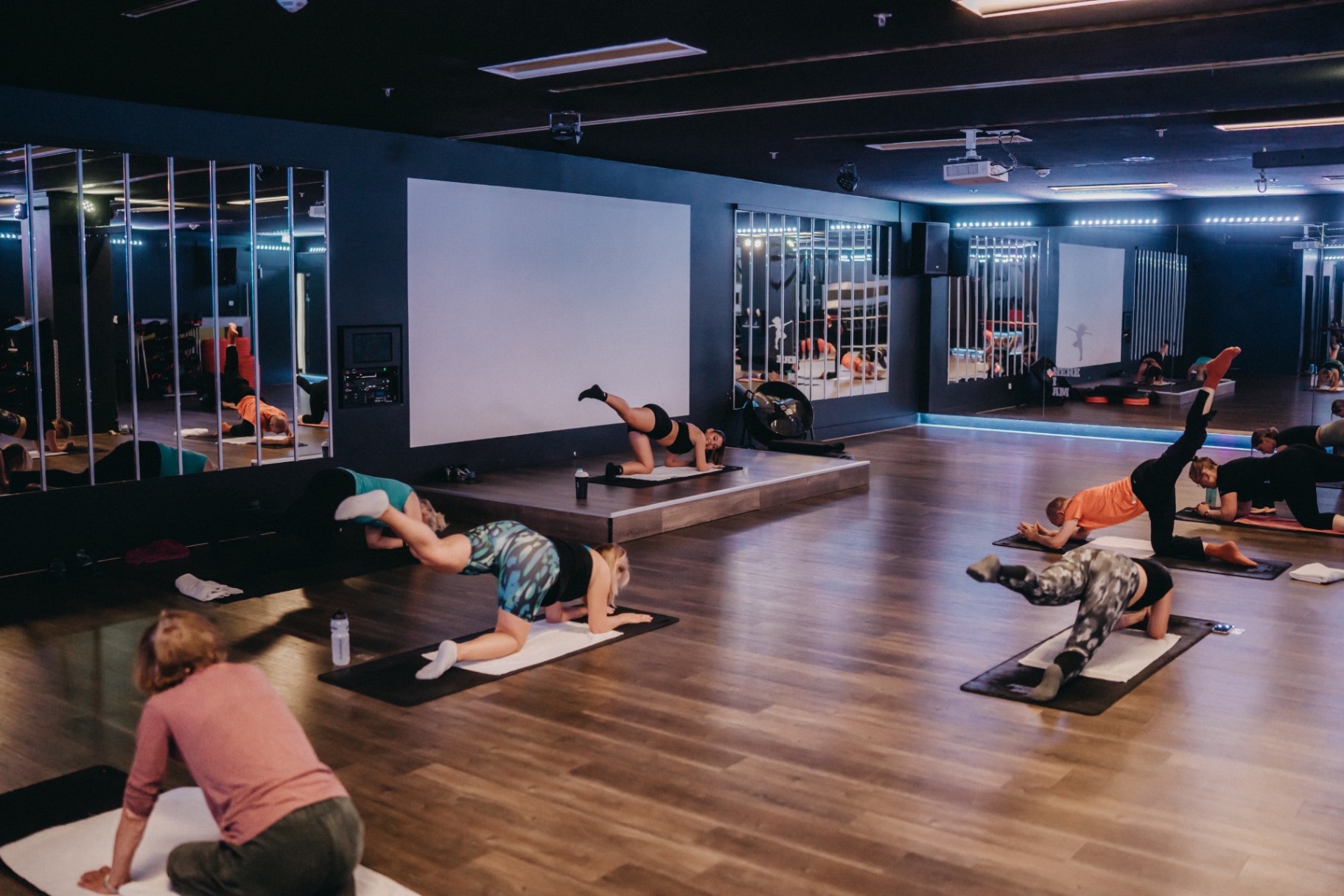 Core-focused pilates group class